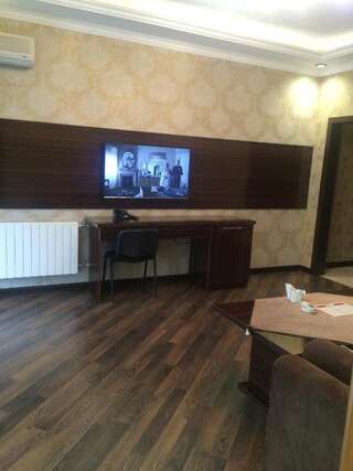 Отель Отель Неаполь Баку Люкс-4